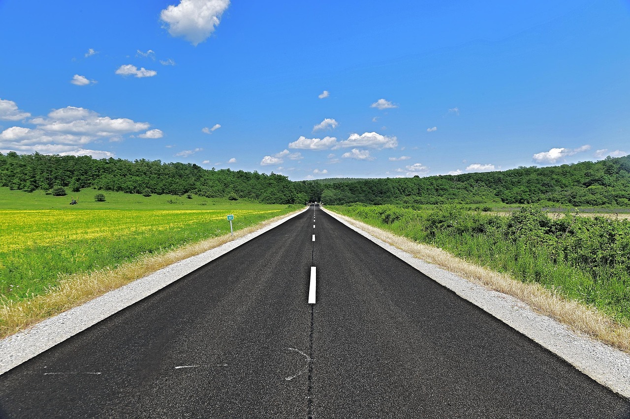 沥青道路裂缝怎么处理，沥青道路裂缝怎么处理好